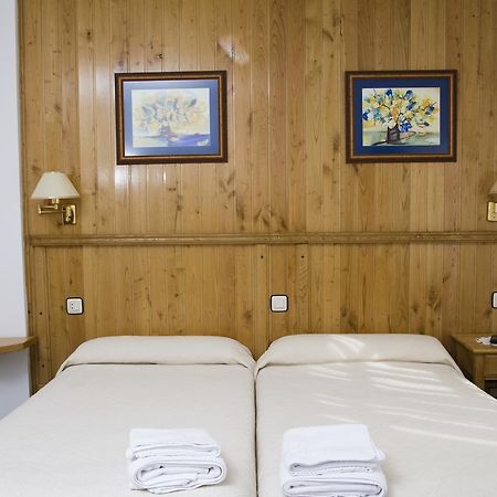 Hotel Restaurante Prado Boal エクステリア 写真
